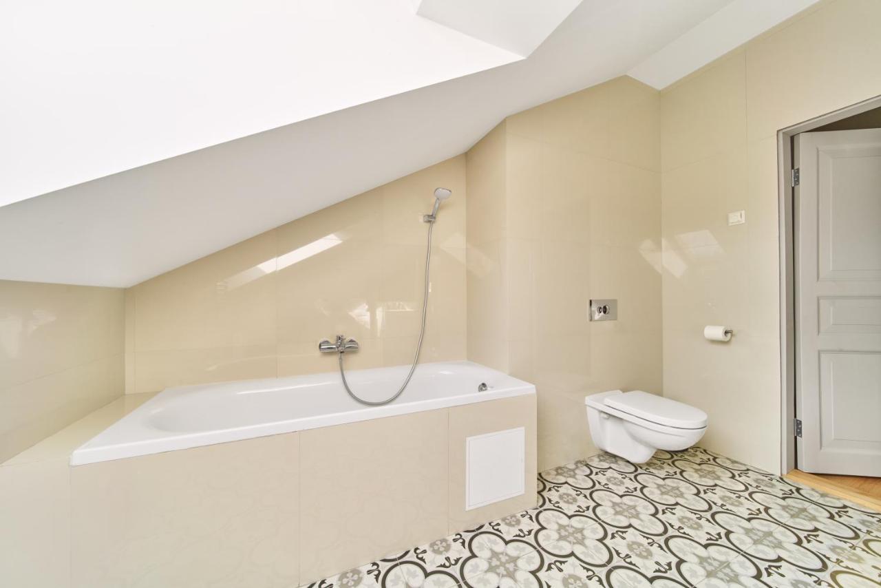 Modern Two-Bedroom Apartment, Vilnius City Centre Esterno foto